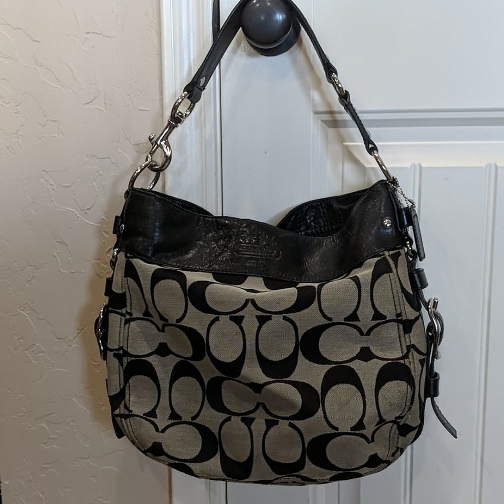 COACH  Zoe Large Hobo